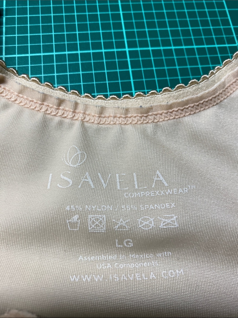 Women’s Size L Isavela Compression Garment